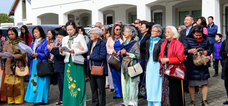 Lễ Rước Kiệu Đức Mẹ La Vang 2025