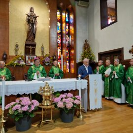 Kỷ Niệm ĐGM Antôn Hoàng Hữu Thư Về Fribourg